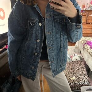 Denim Jacket with Leopard Lining